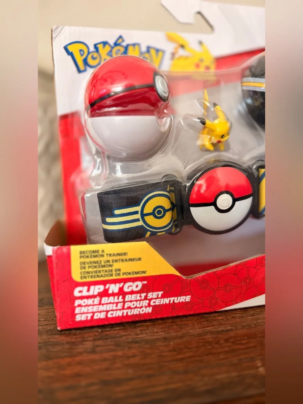 Pokemon PKW2718 Clip 'N' GO Belt Set-Includes 2-Inch Pikachu Battle Figure with